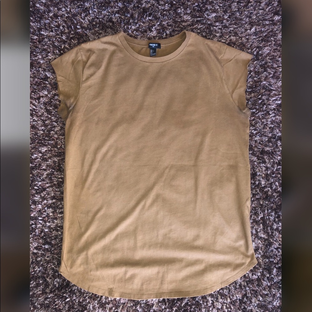 Forever 21 T-Shirt